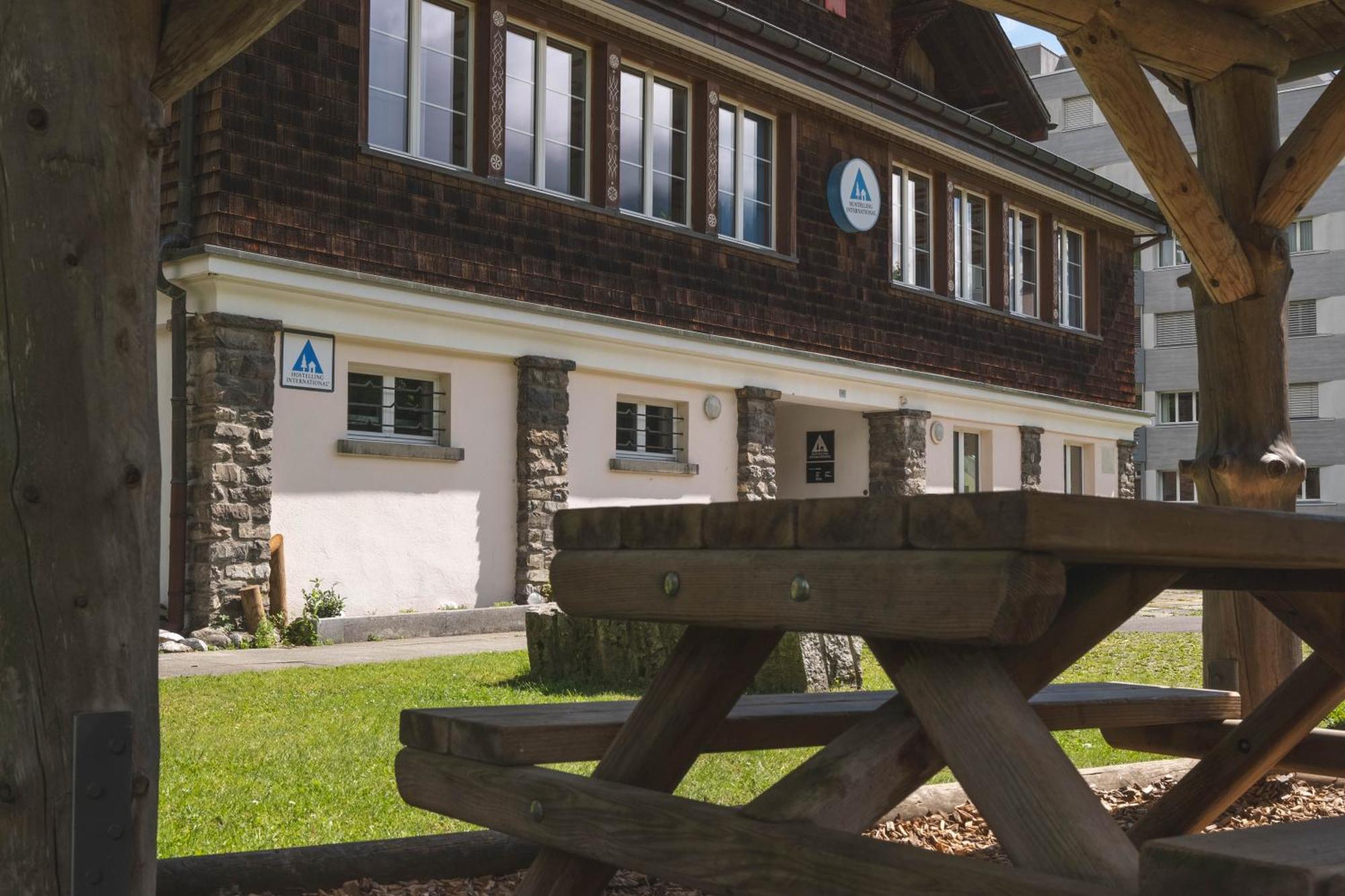 Engelberg Youth Hostel Exterior photo